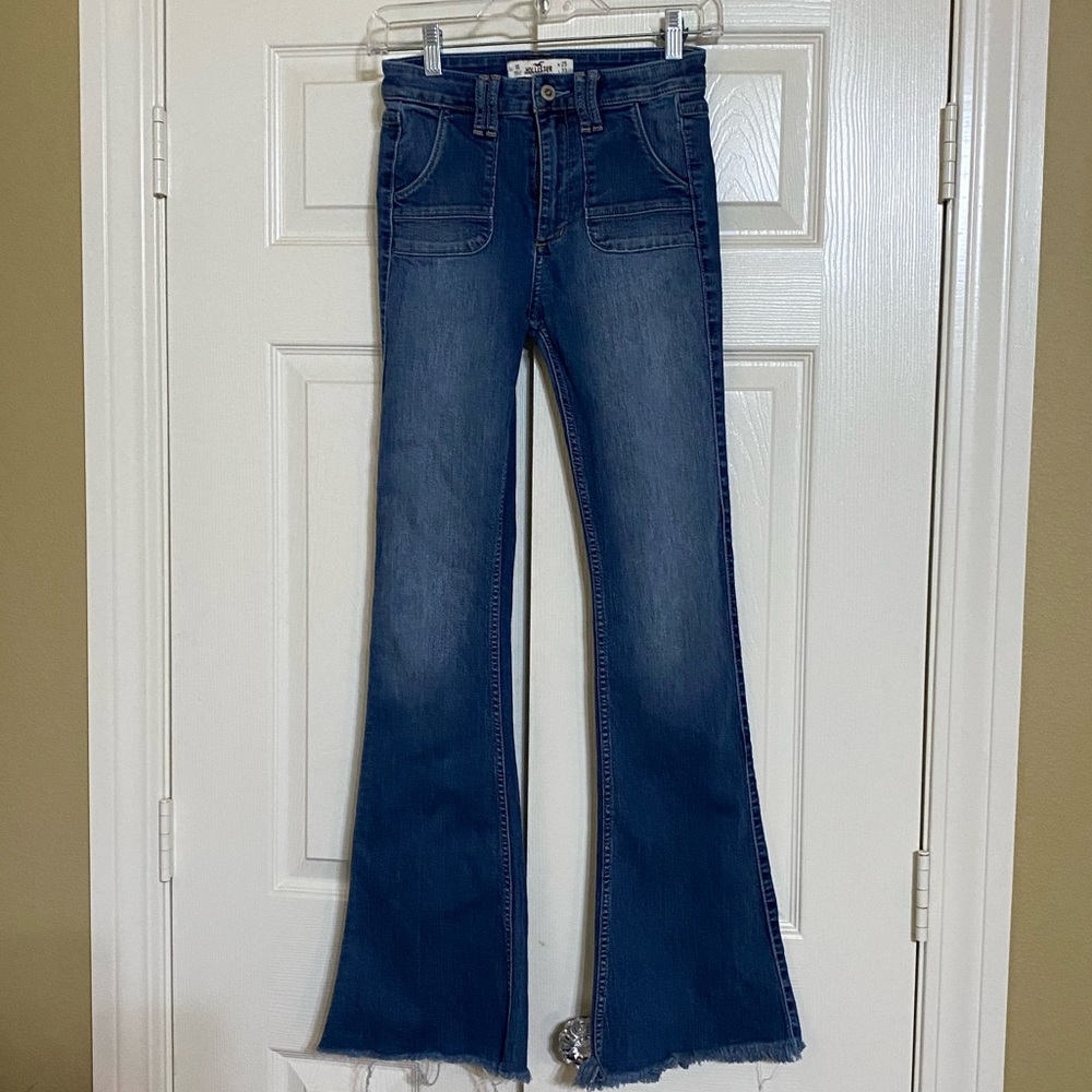 Hollister 25x33 R flare jeans